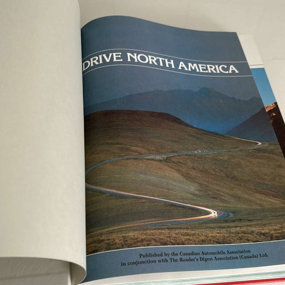 Vintage CAA 1983 Drive North America Hardcover Book Road Atlas Of Canada & USA - Picture 3 of 16
